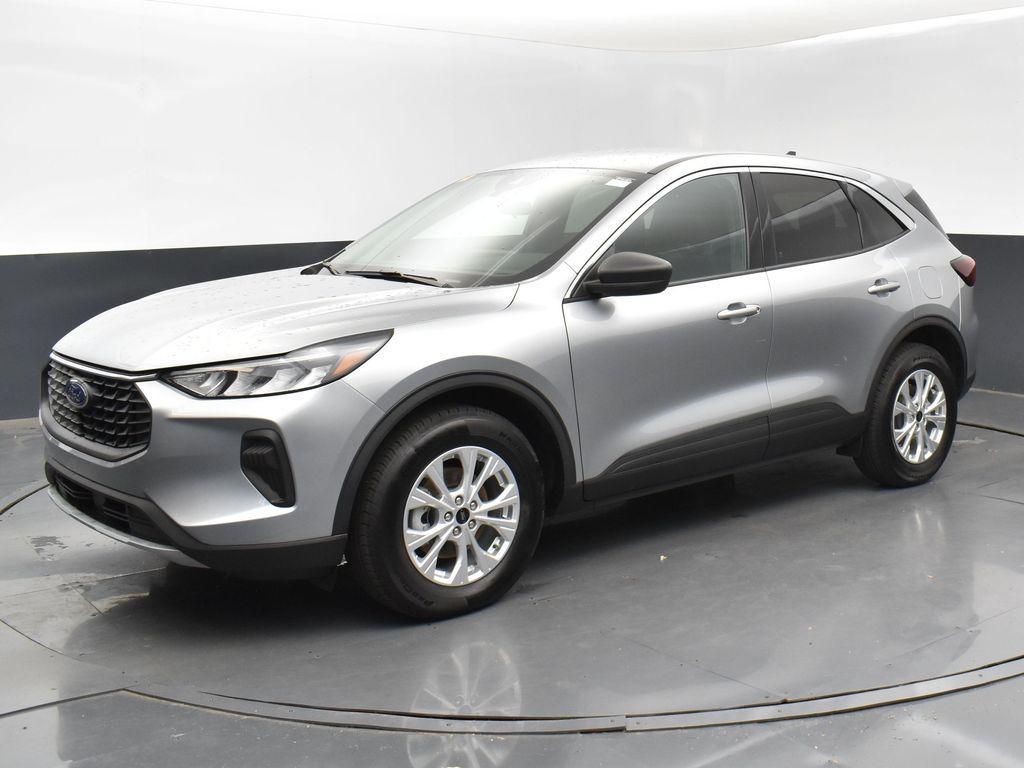used 2024 Ford Escape car, priced at $20,999