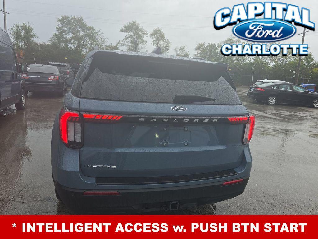 used 2025 Ford Explorer car, priced at $30,999