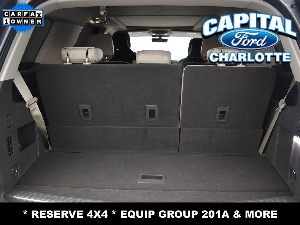 used 2024 Lincoln Navigator car, priced at $59,999