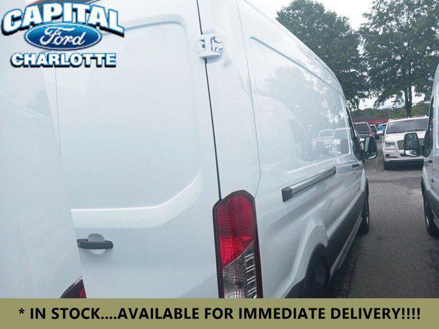 new 2024 Ford Transit-250 car