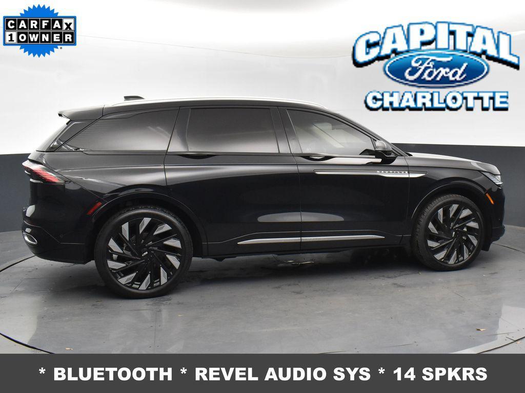 used 2024 Lincoln Nautilus car, priced at $44,999