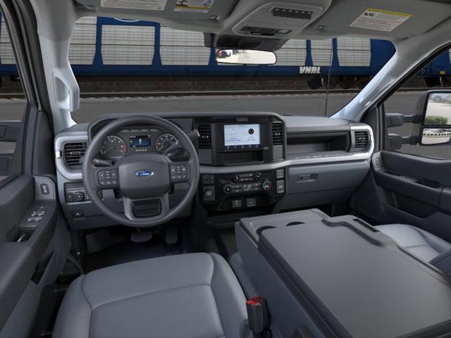 new 2025 Ford F-250 car