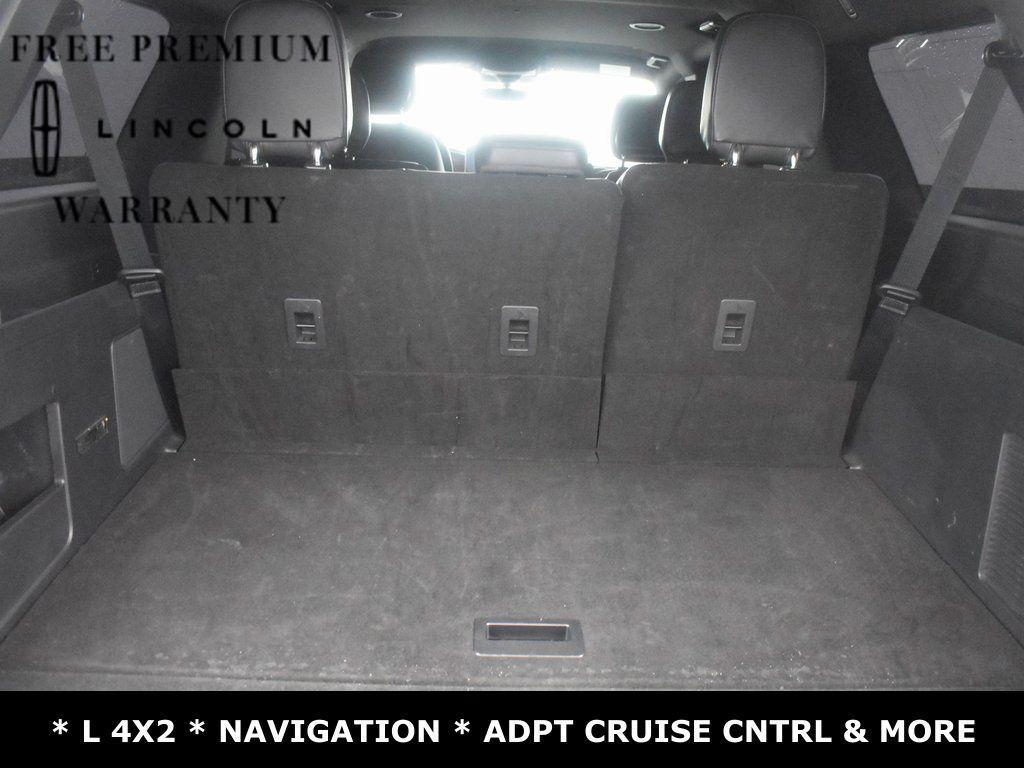 used 2022 Lincoln Navigator car, priced at $47,999