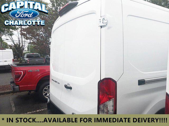 new 2024 Ford Transit-250 car