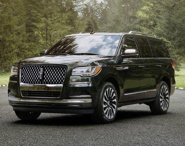 used 2023 Lincoln Navigator car, priced at $65,999