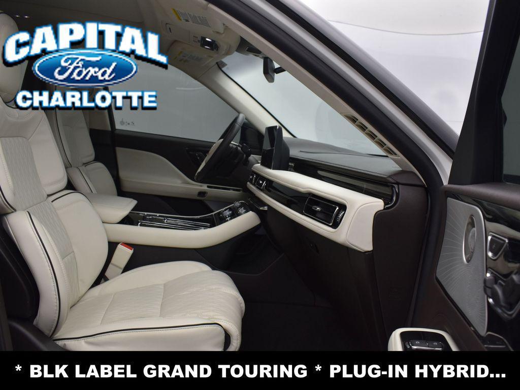 used 2023 Lincoln Aviator car, priced at $50,999
