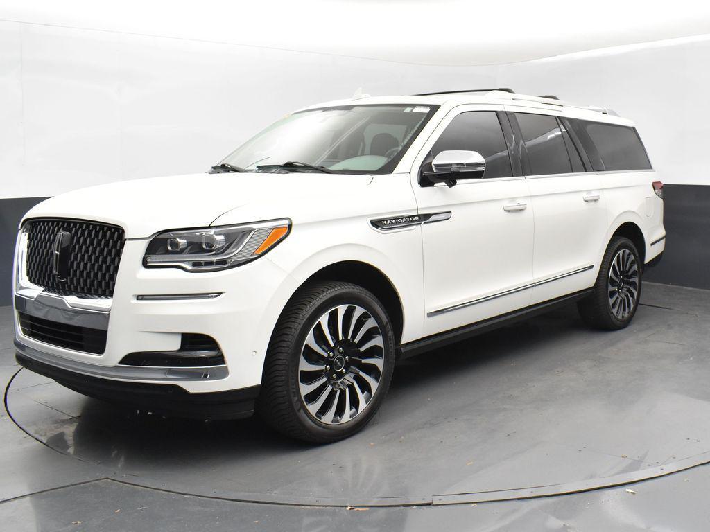 used 2022 Lincoln Navigator car, priced at $46,999