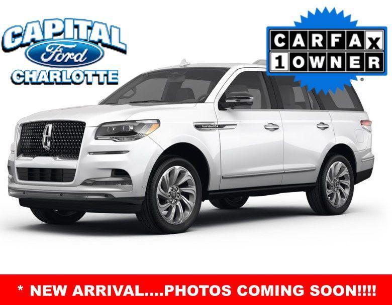 used 2024 Lincoln Navigator car