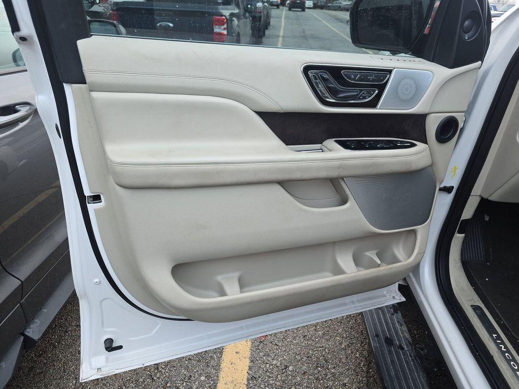 used 2019 Lincoln Navigator car, priced at $33,399