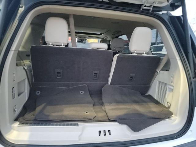 used 2019 Lincoln Navigator car, priced at $33,999