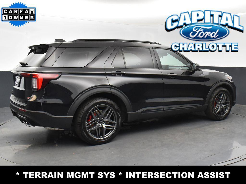 used 2025 Ford Explorer car