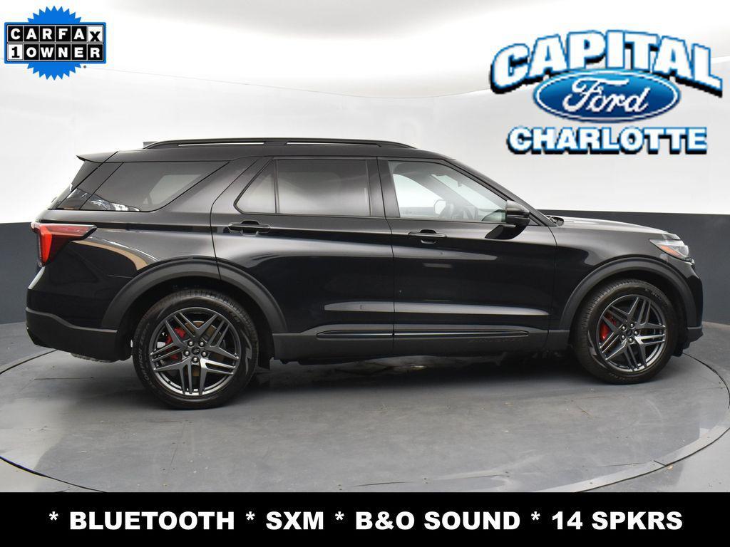 used 2025 Ford Explorer car
