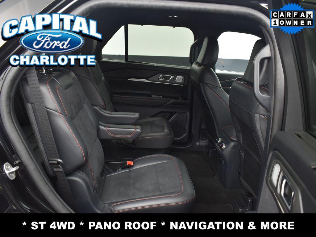 used 2025 Ford Explorer car
