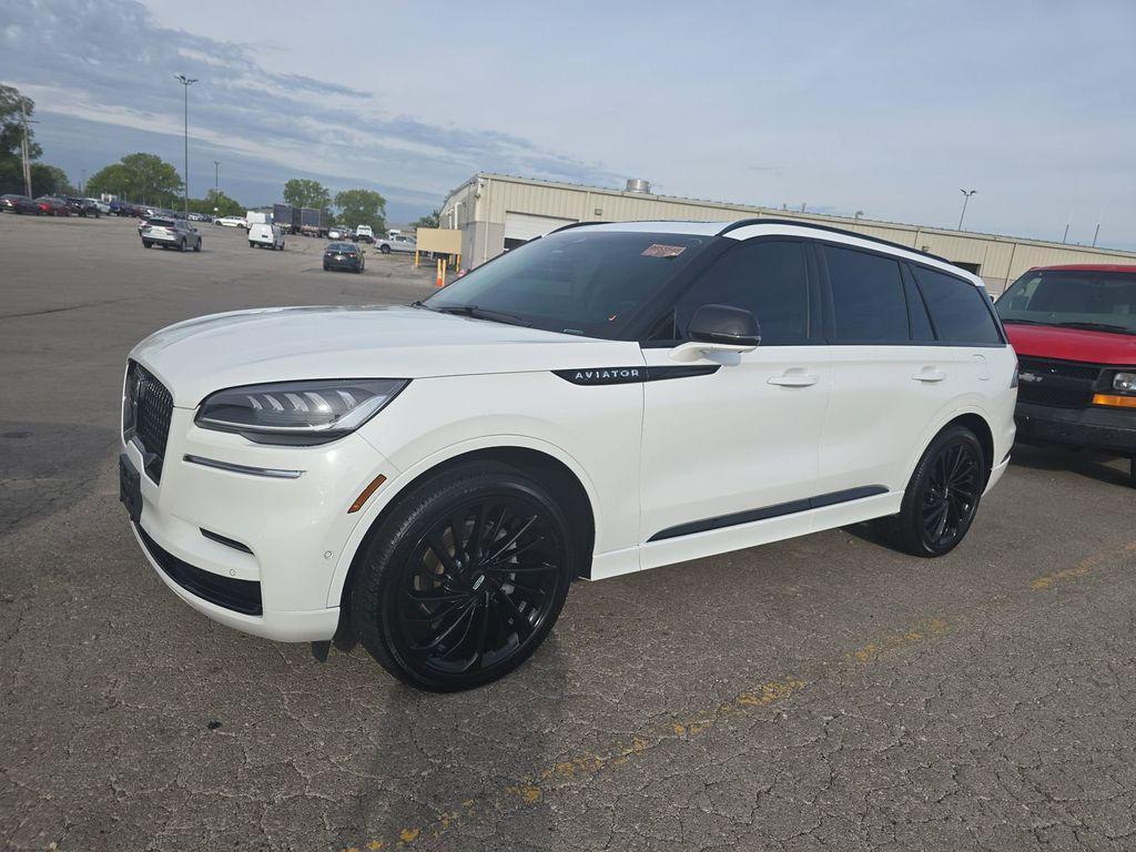 used 2023 Lincoln Aviator car, priced at $44,999