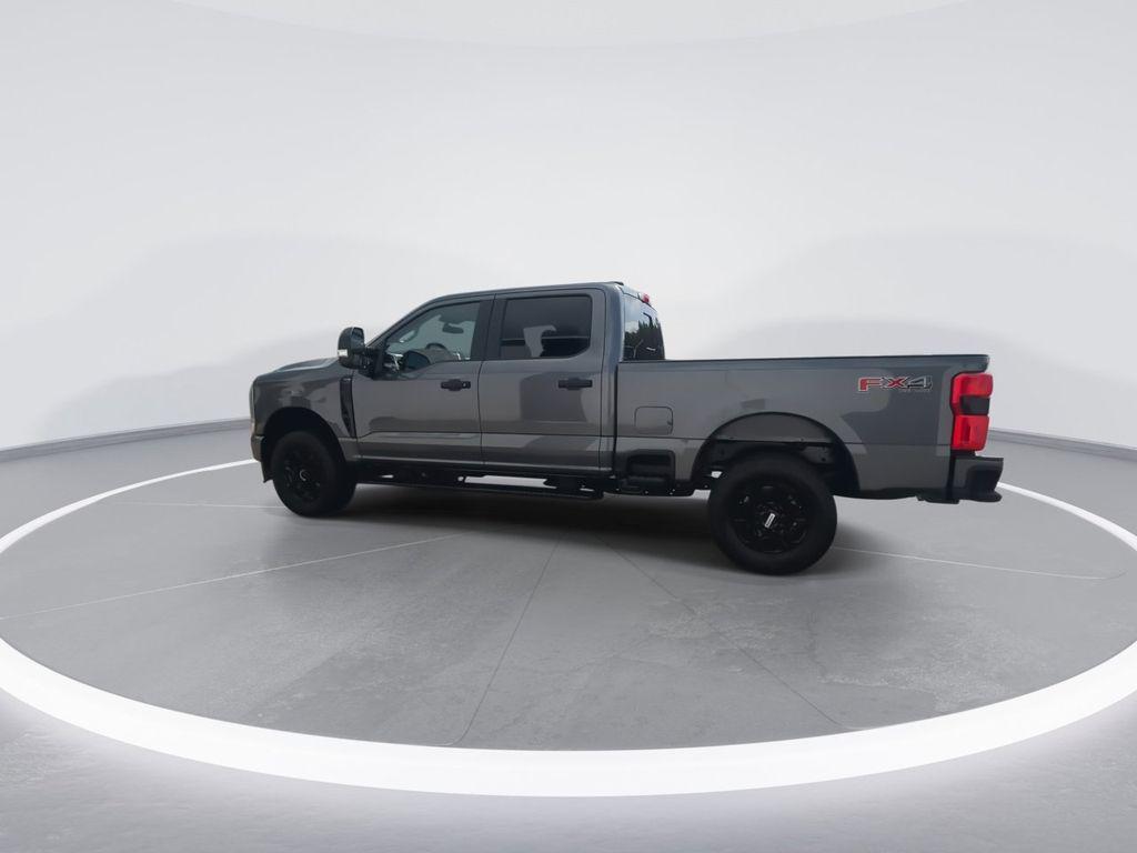 new 2025 Ford F-250 car
