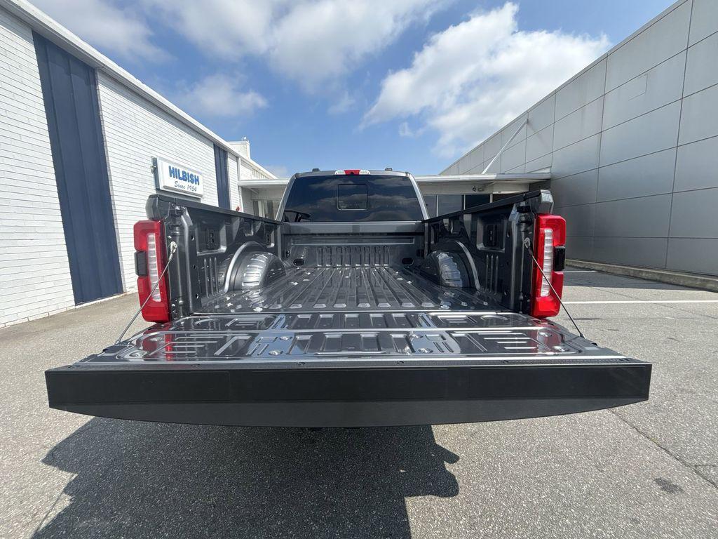 new 2025 Ford F-250 car