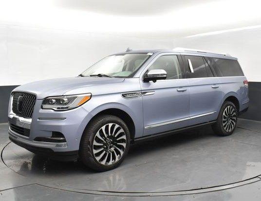 used 2022 Lincoln Navigator car, priced at $57,999