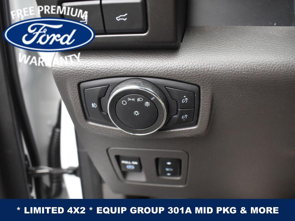 used 2021 Ford Expedition car, priced at $27,999