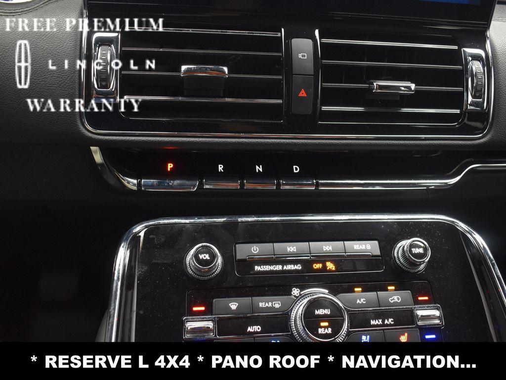 used 2022 Lincoln Navigator car, priced at $38,999