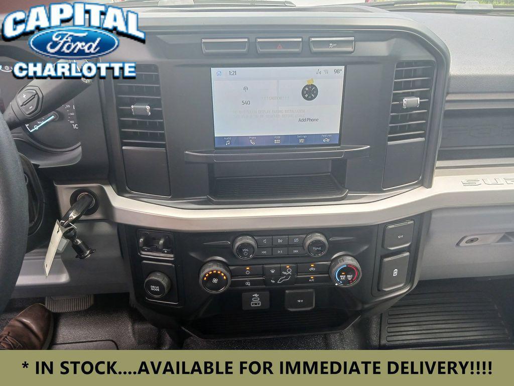 new 2024 Ford F-350 car, priced at $60,599
