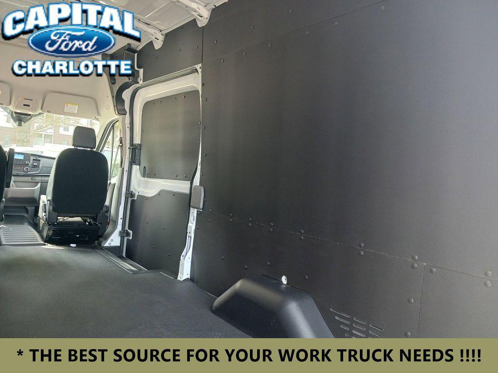 new 2025 Ford Transit-250 car
