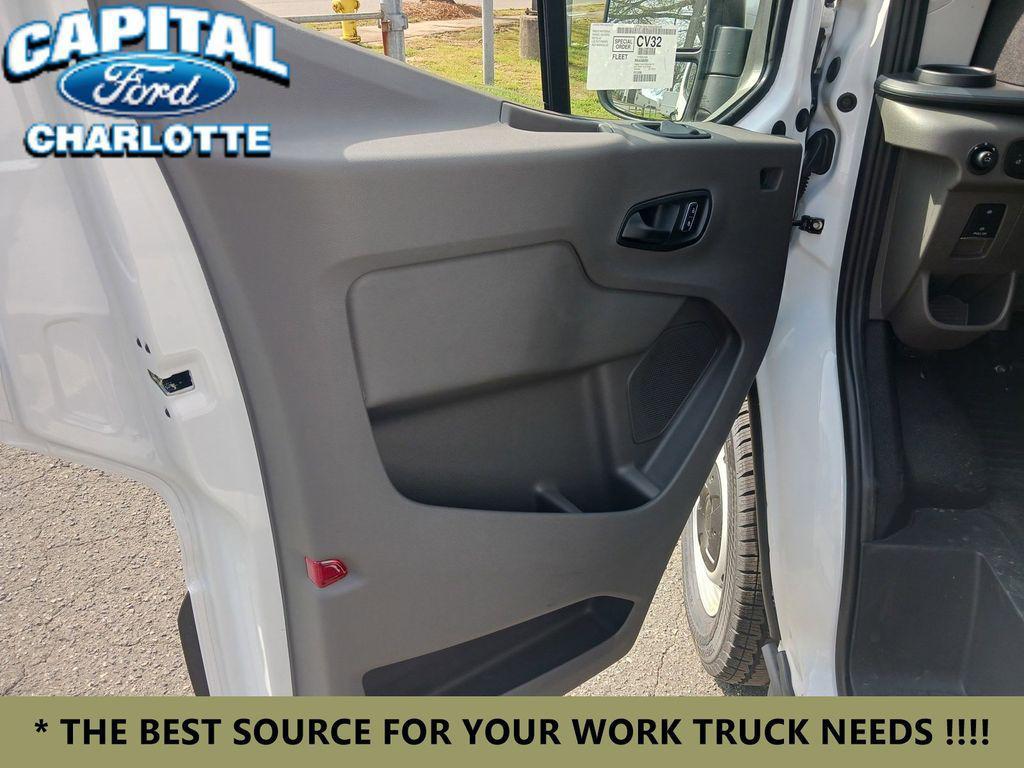 new 2025 Ford Transit-250 car