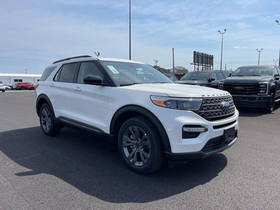 new 2024 Ford Explorer car, priced at $49,894