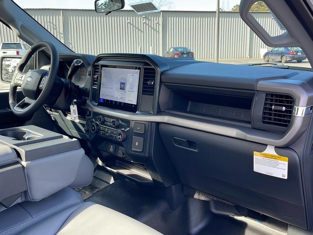 new 2025 Ford F-150 car, priced at $39,935