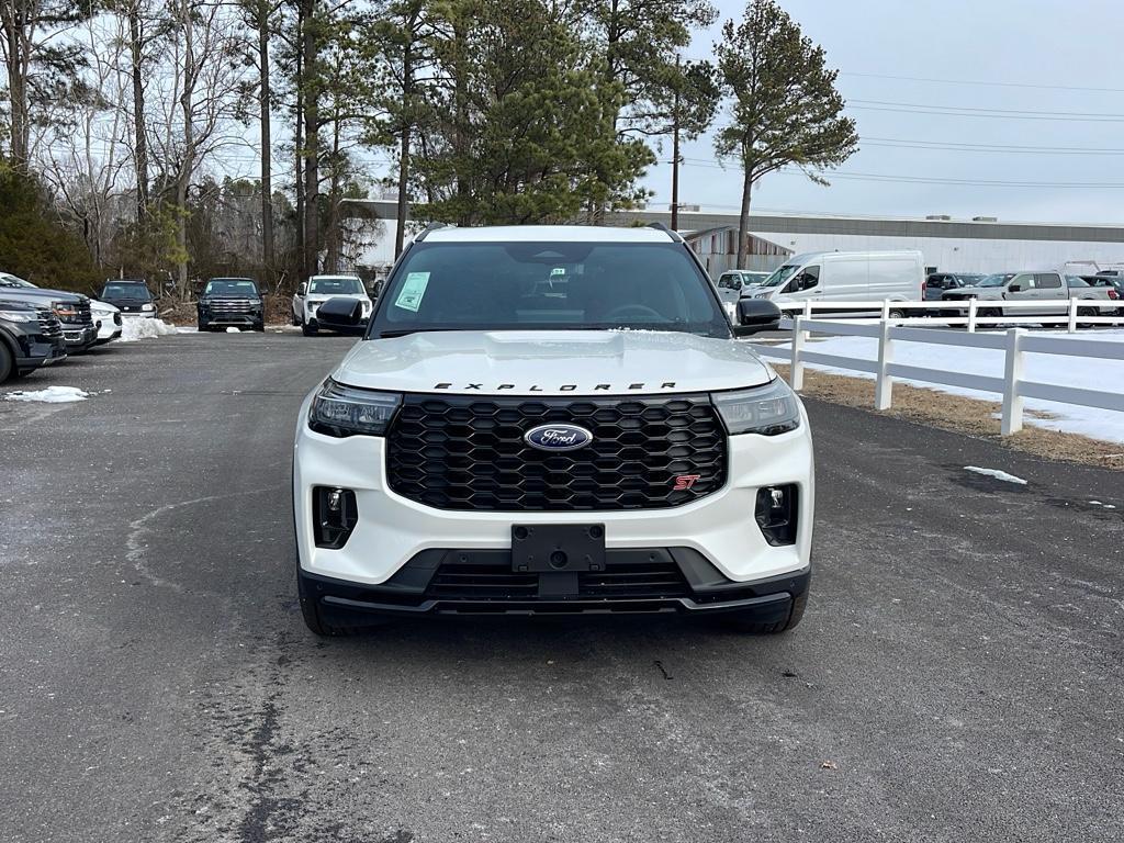 new 2025 Ford Explorer car, priced at $58,345