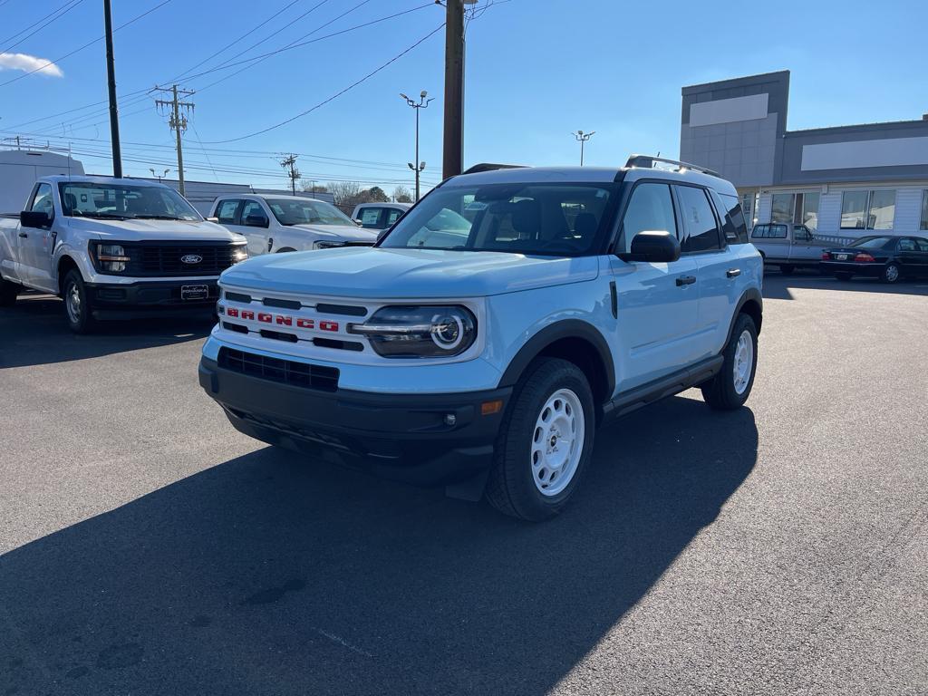 new 2024 Ford Bronco Sport car, priced at $33,905