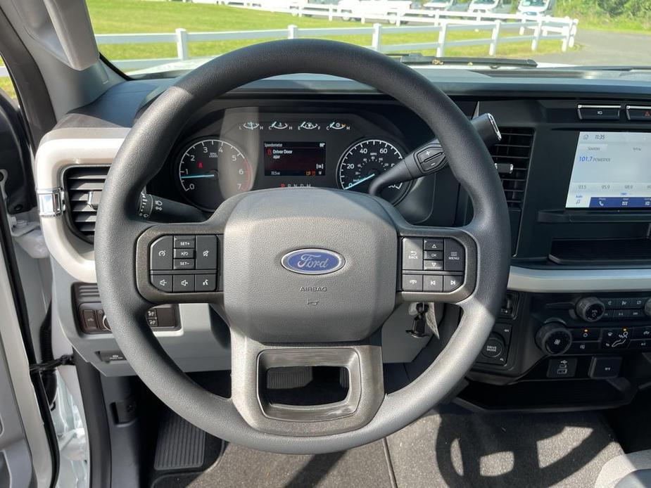 new 2024 Ford F-350 car, priced at $58,620