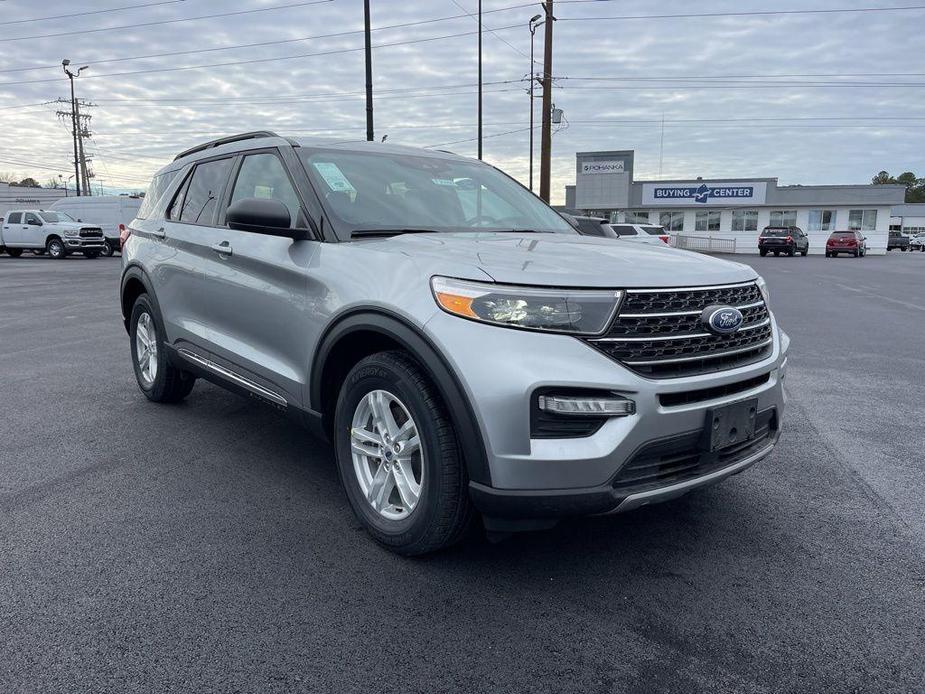 new 2024 Ford Explorer car, priced at $42,694