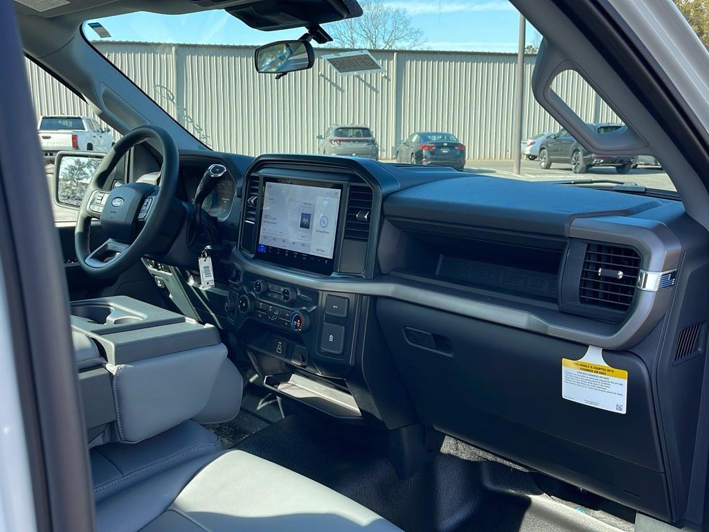 new 2025 Ford F-150 car, priced at $39,935