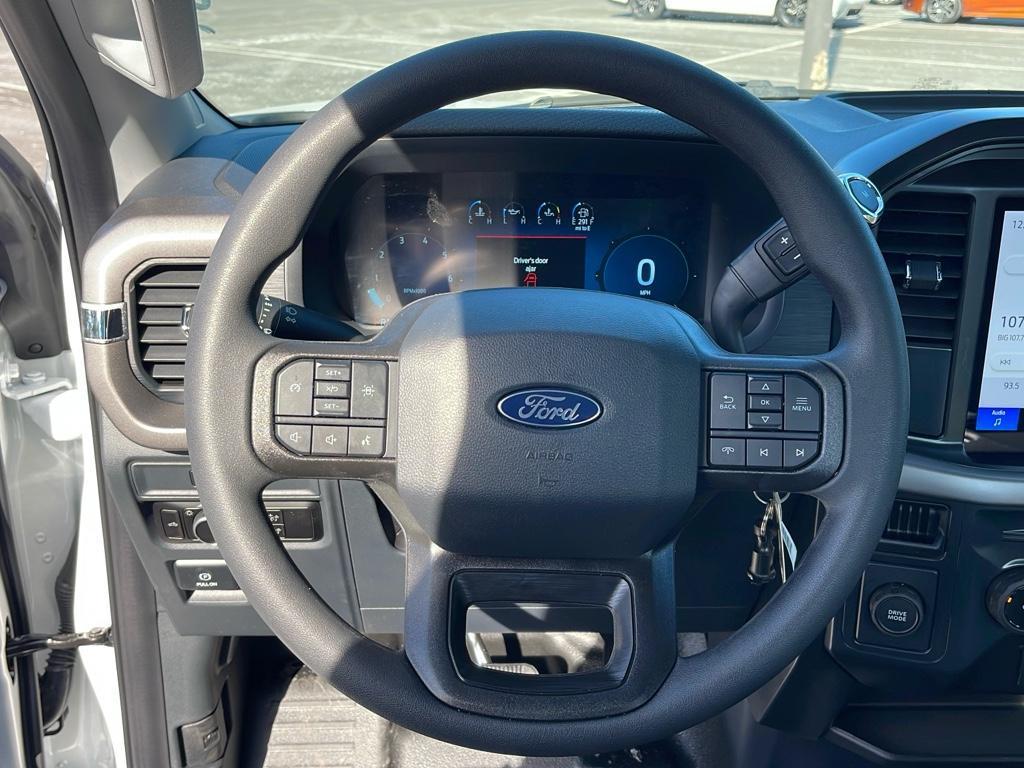 new 2025 Ford F-150 car, priced at $39,935