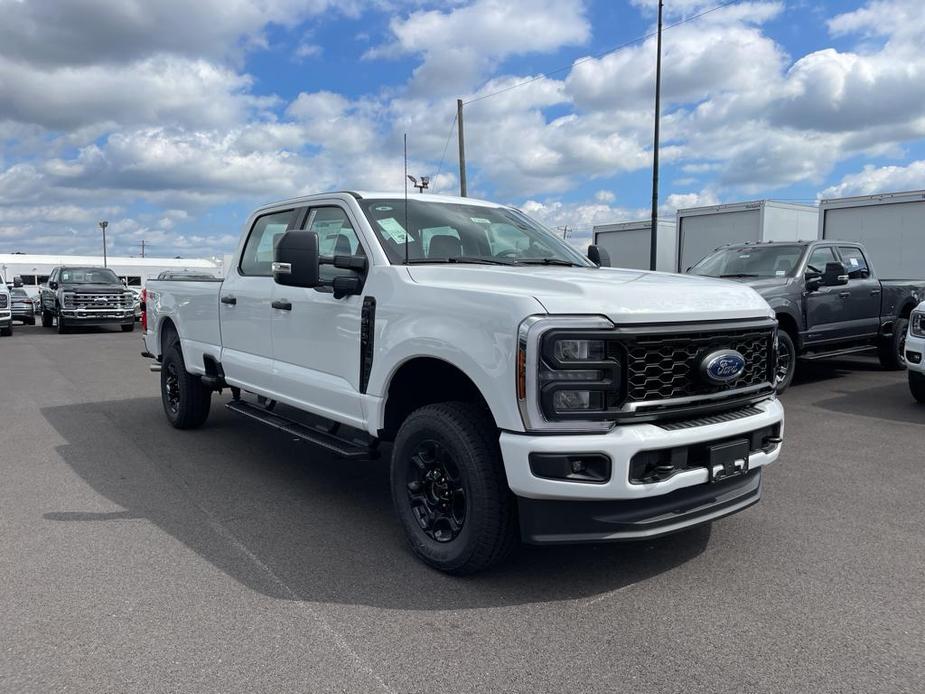 new 2024 Ford F-350 car, priced at $58,620