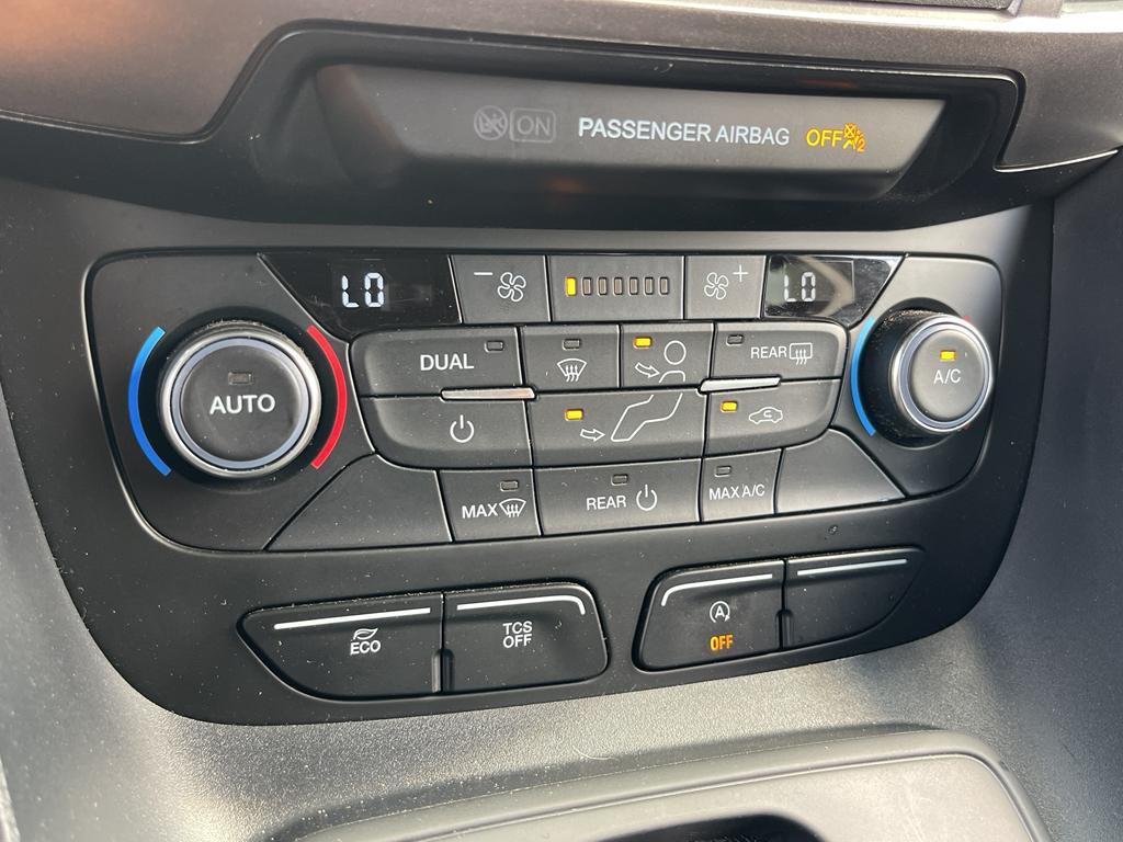 used 2022 Ford Transit Connect car, priced at $25,920