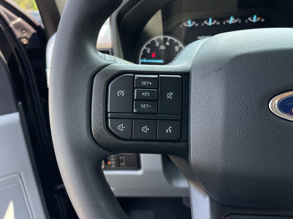 new 2025 Ford F-250 car, priced at $62,440