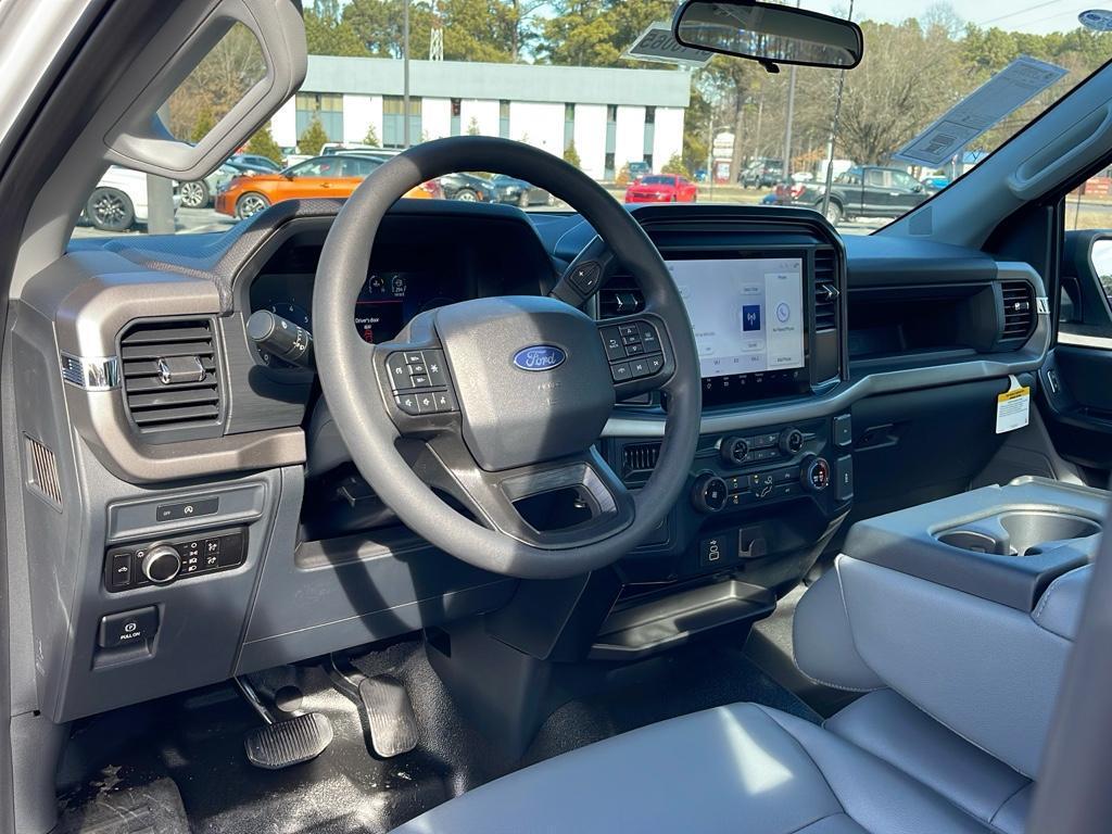 new 2025 Ford F-150 car, priced at $39,935