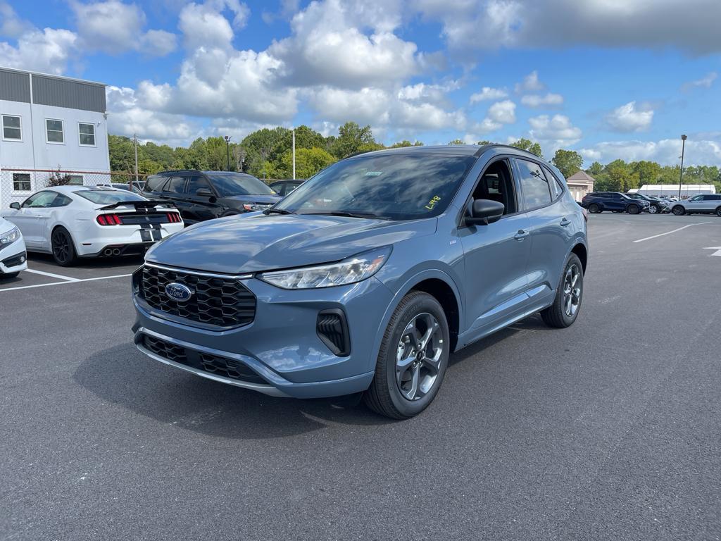 new 2024 Ford Escape car, priced at $31,700