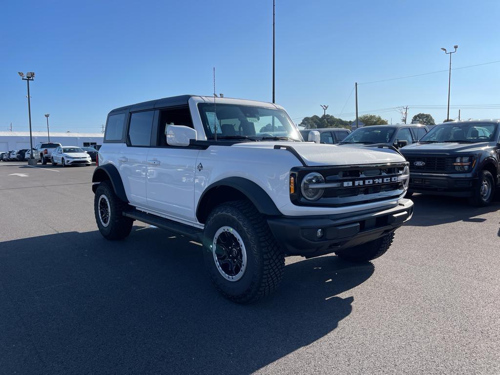 new 2024 Ford Bronco car, priced at $59,916