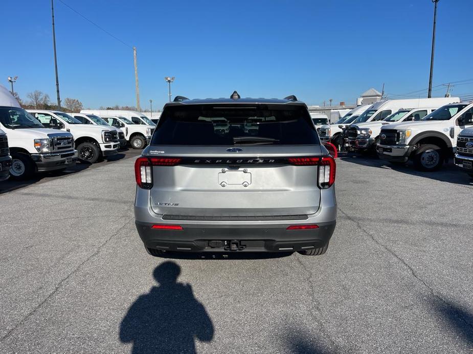 new 2025 Ford Explorer car, priced at $41,350