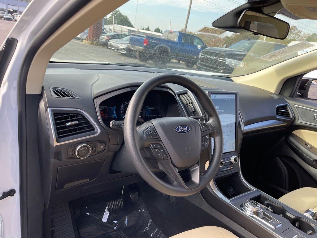 used 2024 Ford Edge car, priced at $29,551