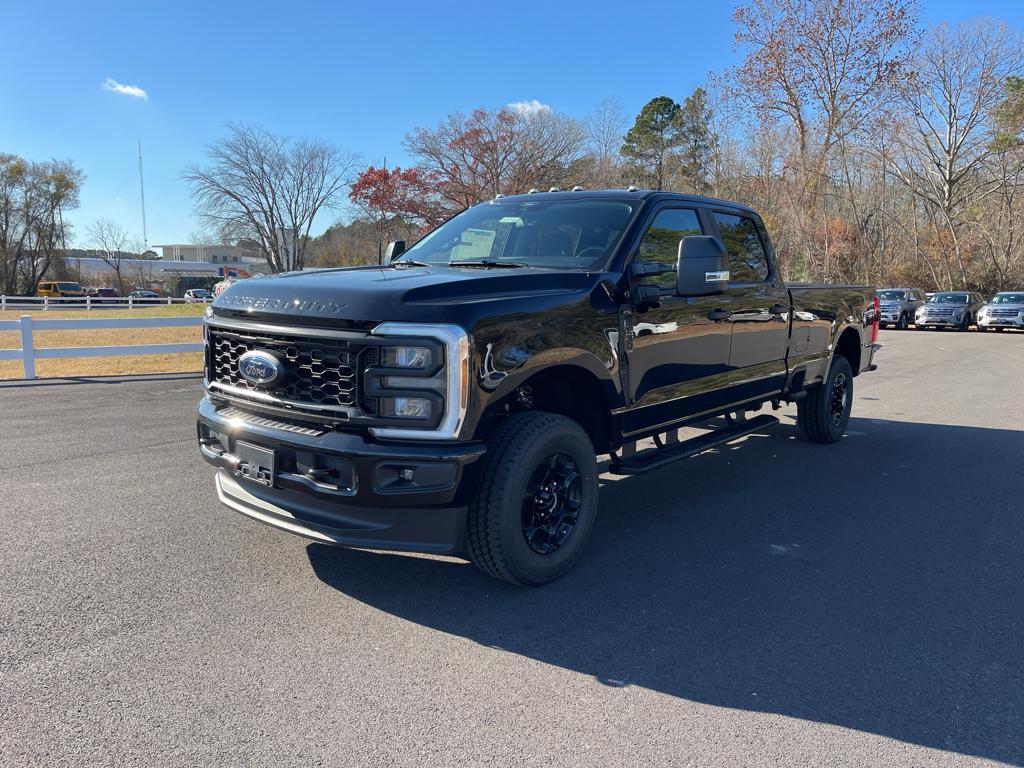 new 2024 Ford F-250 car, priced at $61,695