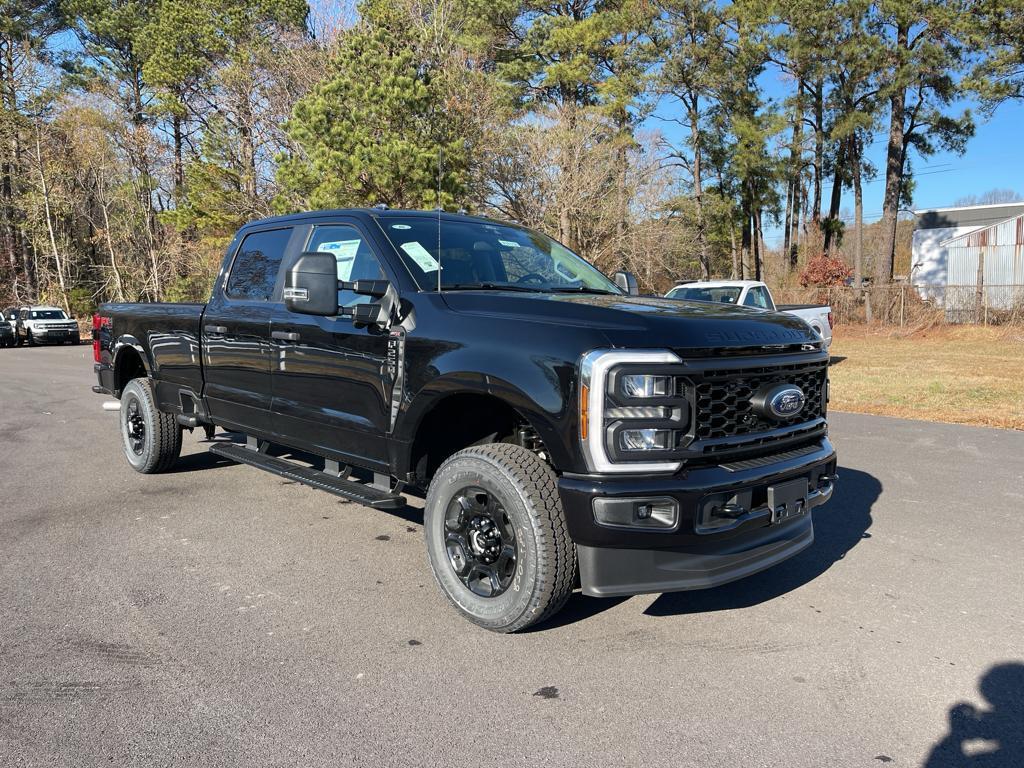 new 2024 Ford F-250 car, priced at $61,695