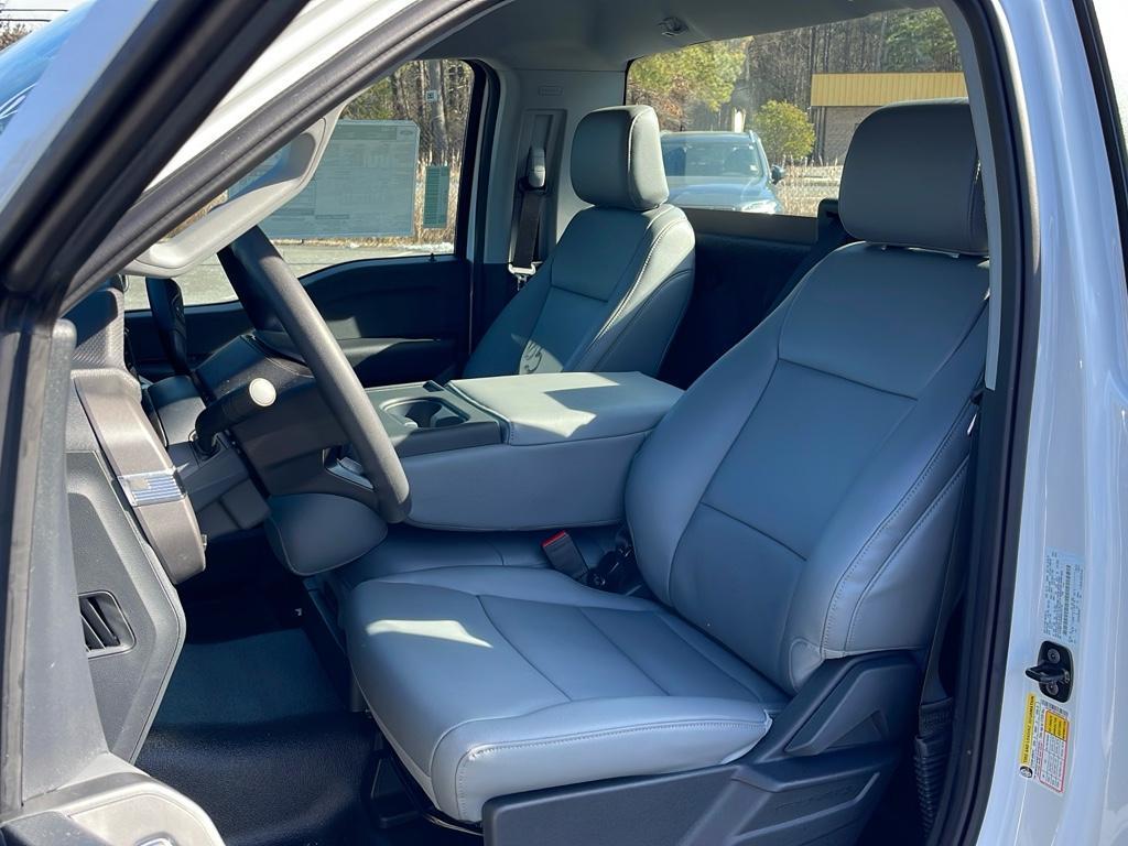 new 2025 Ford F-150 car, priced at $39,935