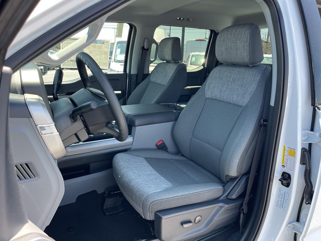 new 2025 Ford F-250 car, priced at $62,120