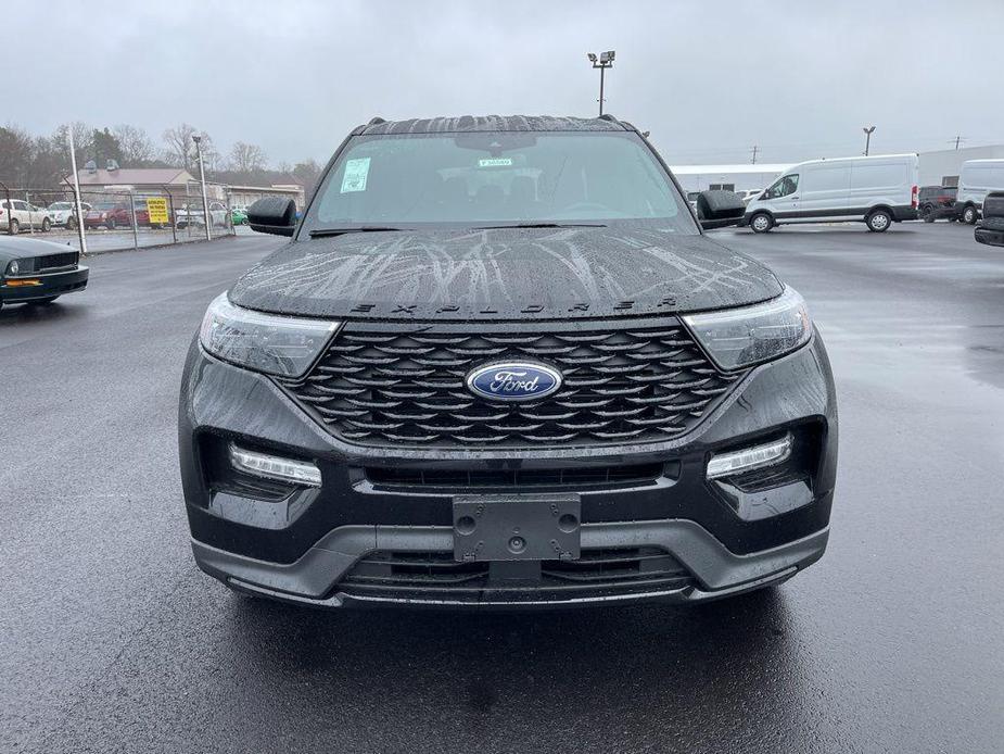 new 2024 Ford Explorer car, priced at $48,900