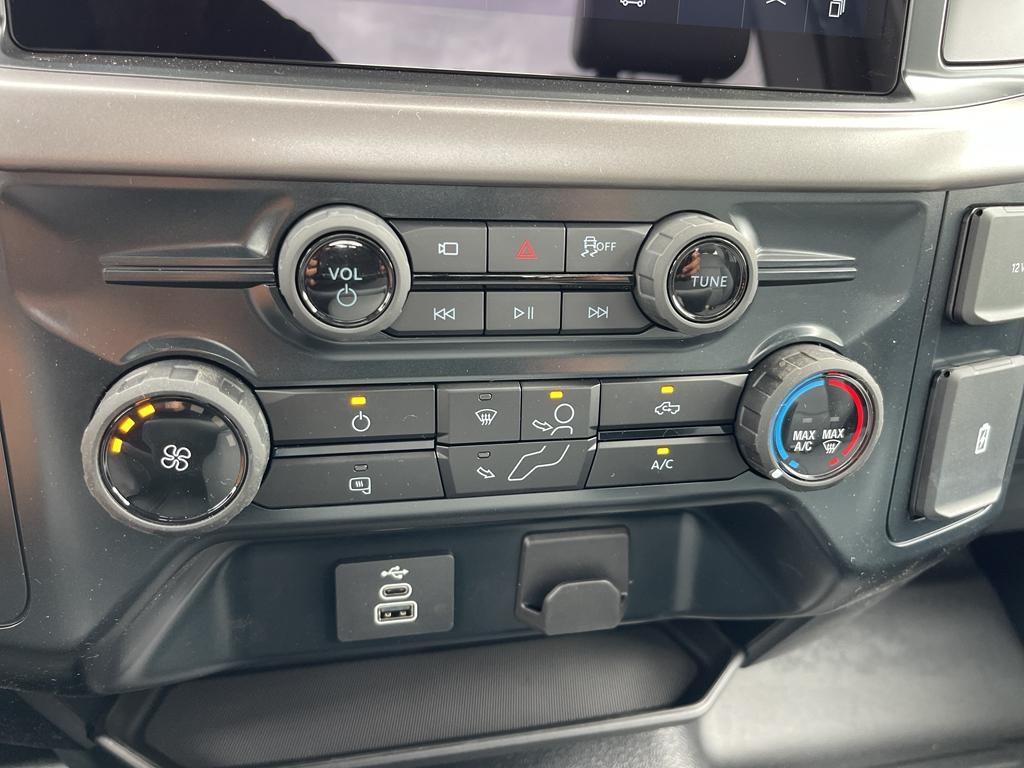 new 2025 Ford F-150 car, priced at $47,115