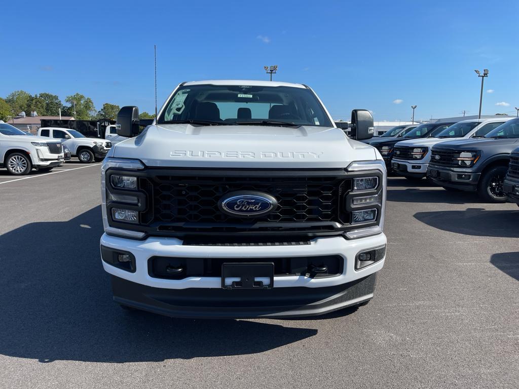 new 2024 Ford F-350 car, priced at $58,620