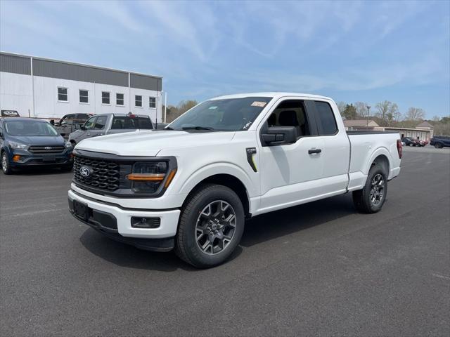 new 2024 Ford F-150 car, priced at $43,305